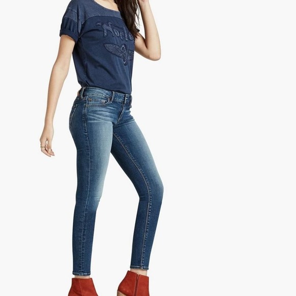 Lucky Brand Lolita Capri Medium Blue Denim Jeans Size 6/28 - Picture 2 of 6